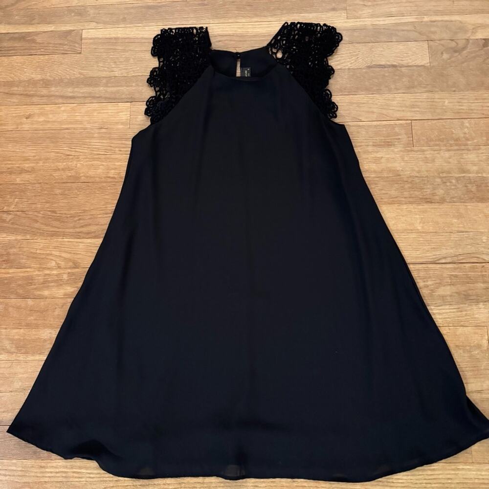 KLD Signature black mini shift cocktail party dress size small S b32